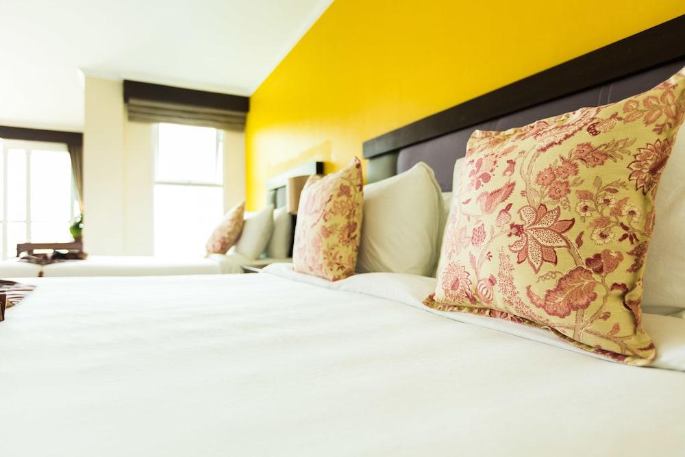 Royal Phala Cliff Beach Resort Ban Chang  Exterior foto