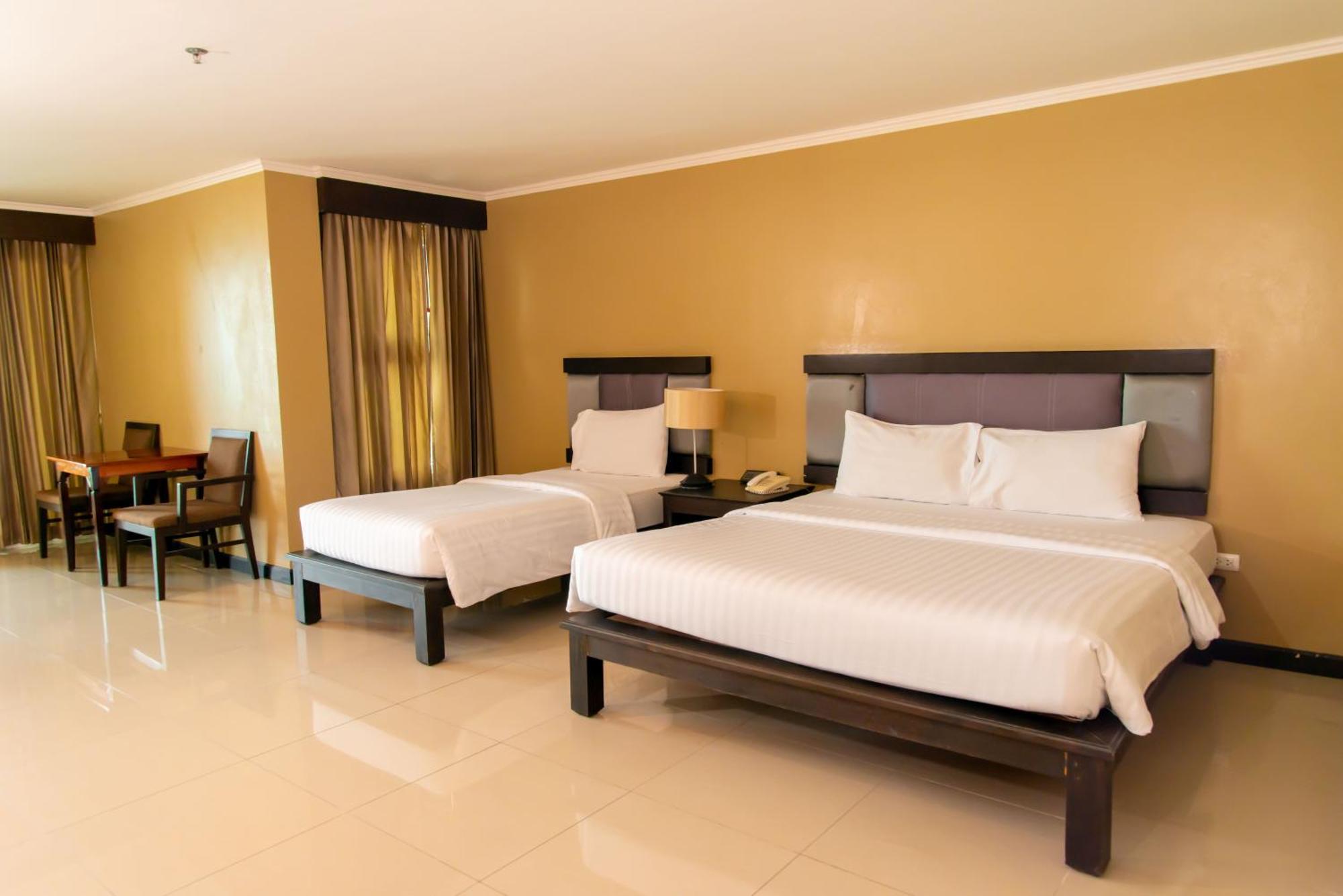 Royal Phala Cliff Beach Resort Ban Chang  Exterior foto