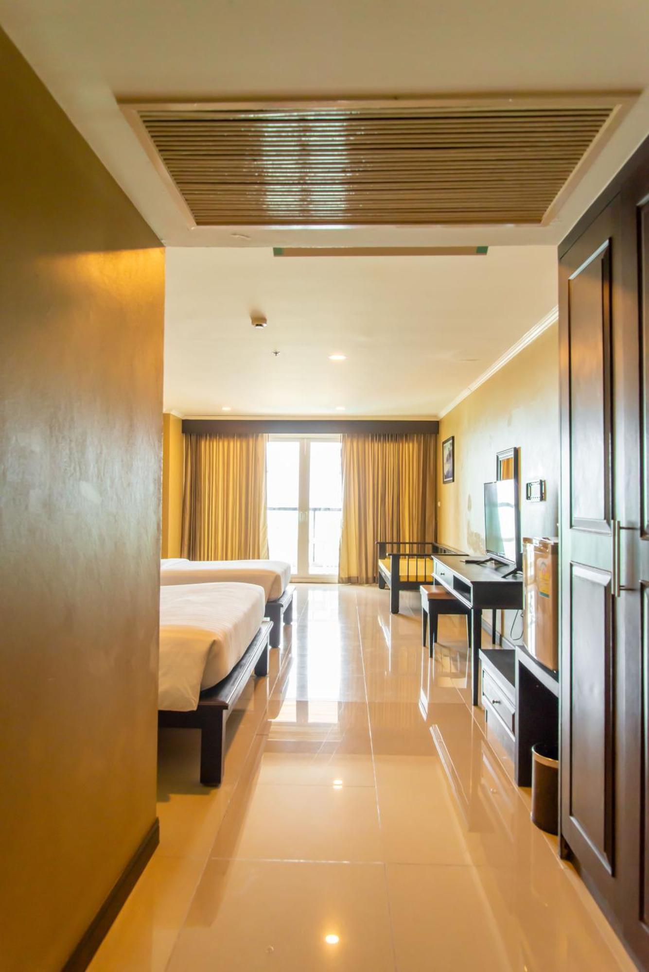 Royal Phala Cliff Beach Resort Ban Chang  Exterior foto