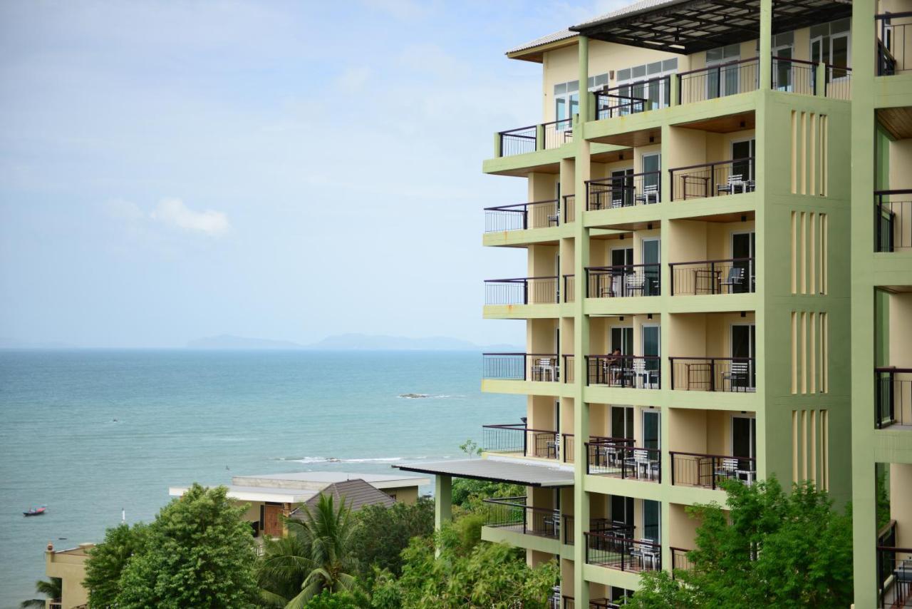 Royal Phala Cliff Beach Resort Ban Chang  Exterior foto